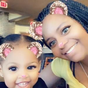 Meet your Posher, Monique